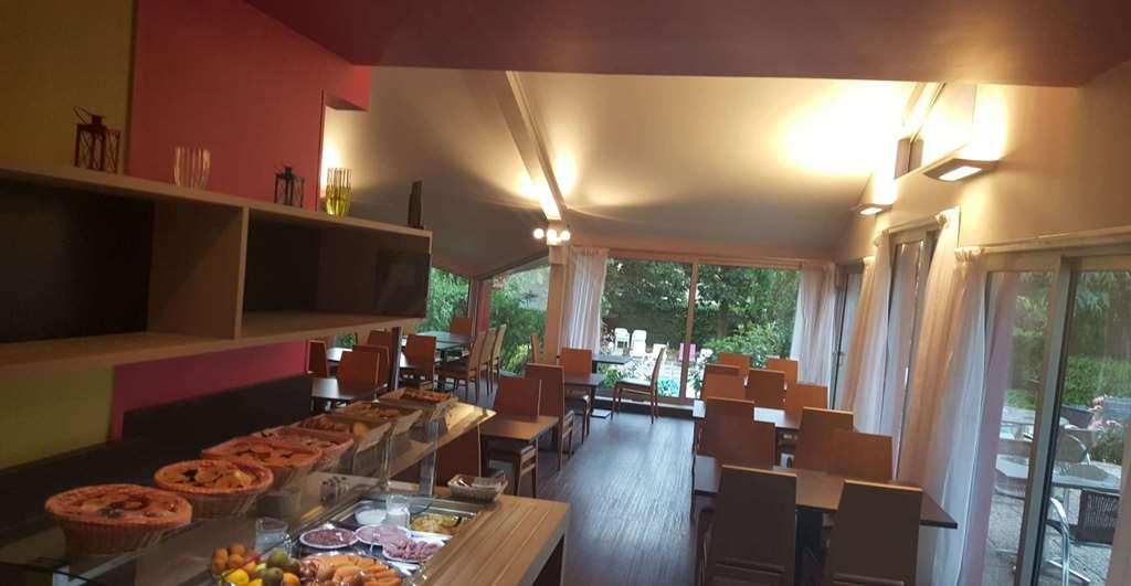 Kyriad Bourg En Bresse Ristorante foto